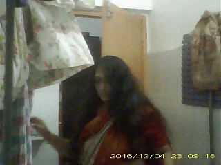 Sexy Grown up Indian Milf Undressing her saree In Bathroom Teaser Video