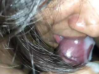 sexiest indian lady closeup cock sucking close by sperm in frowardness